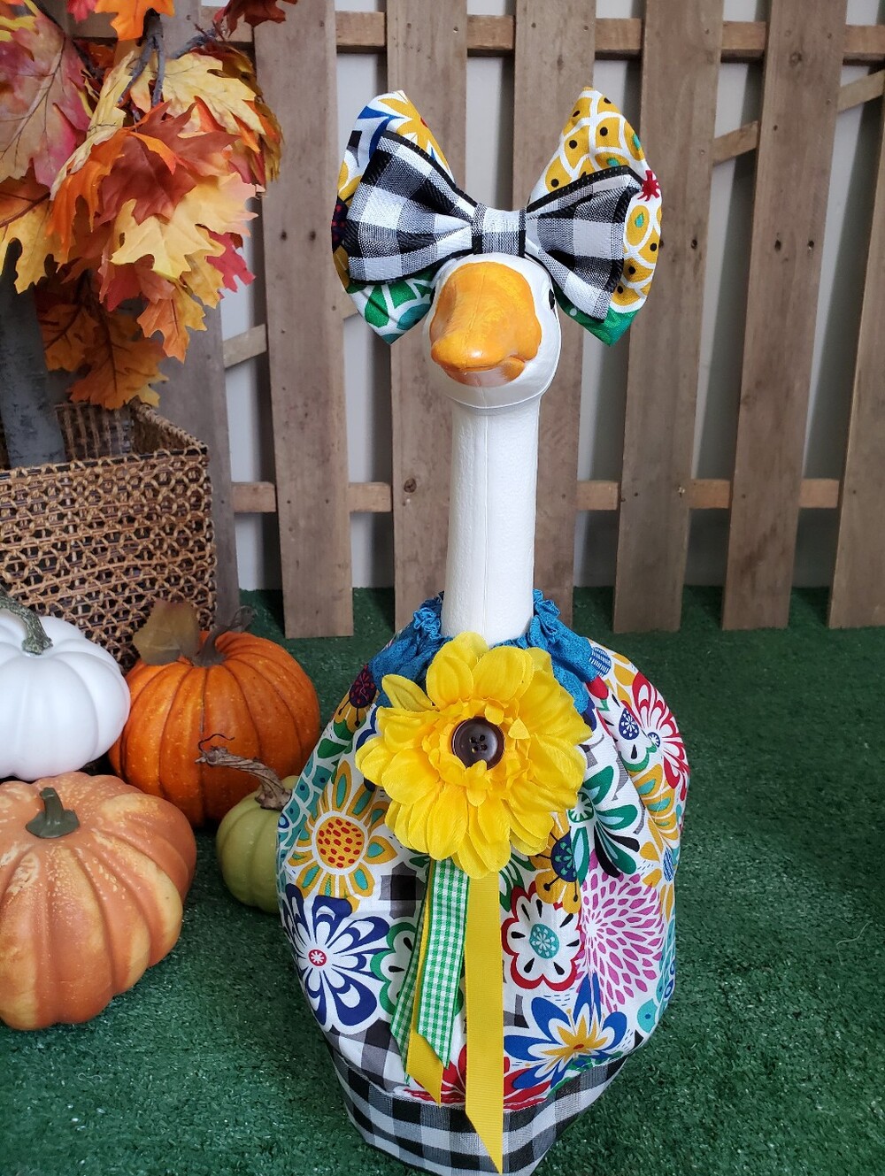 19" Porch Goose Dress & Bow Set Mainstays